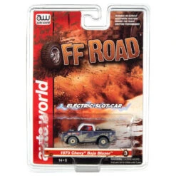 Auto World SC375-3 - 1970 Chevy Baja Blazer - HO Scale